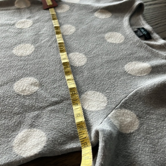 Cynthia Rowley Gray and White Sweater - Picture 6 of 7